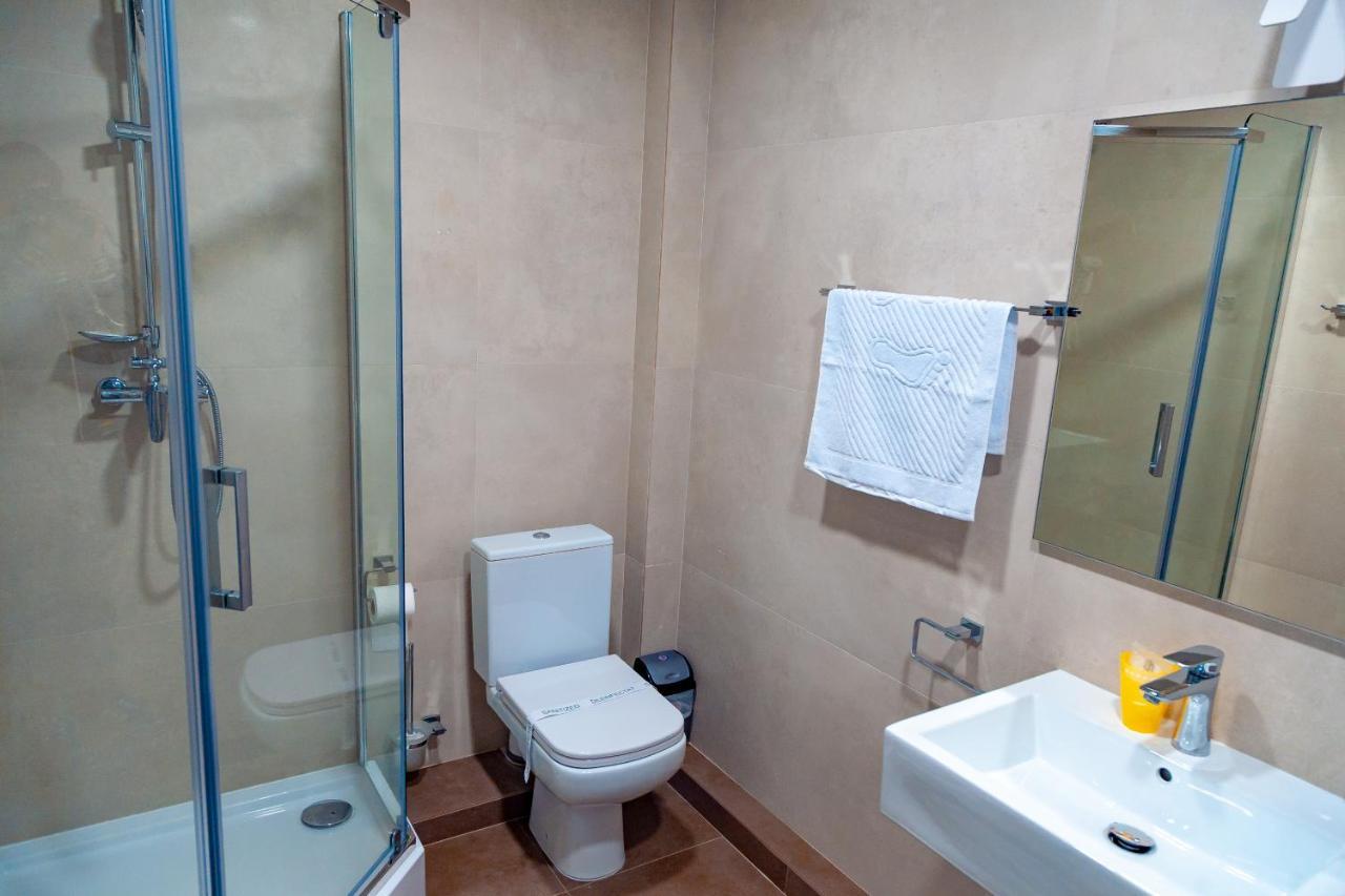Institutul Muncii Hotel Chisinau Ngoại thất bức ảnh