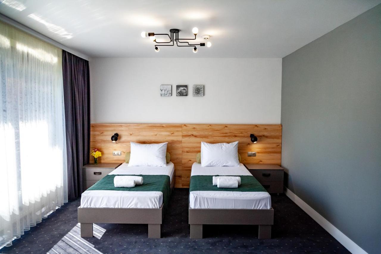 Institutul Muncii Hotel Chisinau Ngoại thất bức ảnh