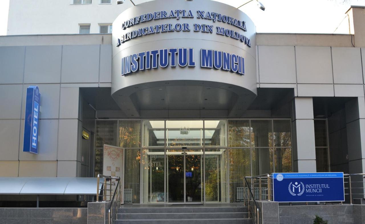 Institutul Muncii Hotel Chisinau Ngoại thất bức ảnh